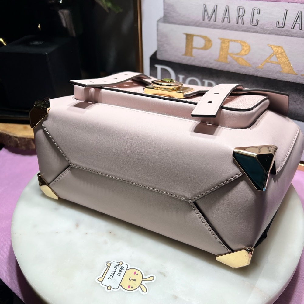 Michael Kors Manhattan Medium Leather and Logo  crossbody Powder Blush - Picture 13 of 16